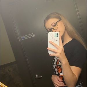 Meet your Posher, Ainslee